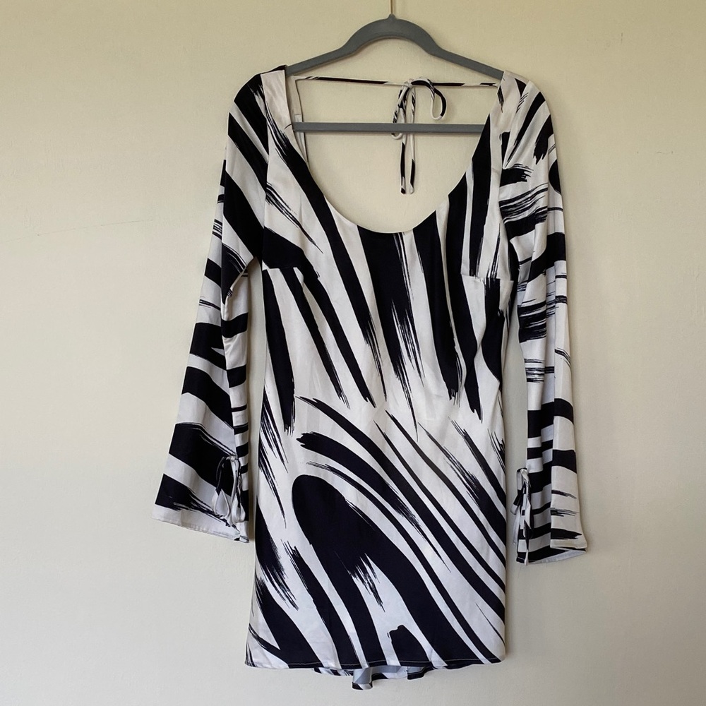 Meshki Meshki Marta Open Back Satin Mini Dress S